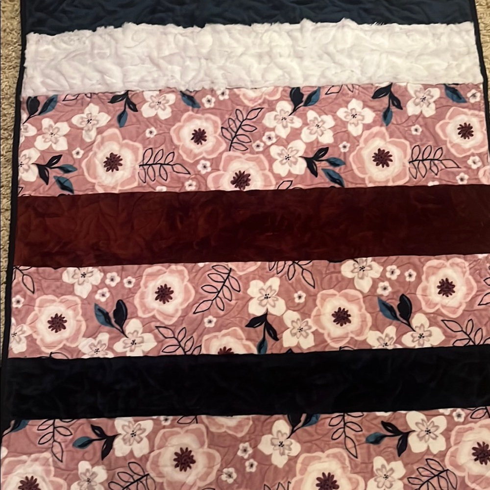 Flower baby/toddler blanket - Picture 2 of 3
